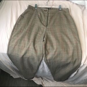 High waisted bottoms!